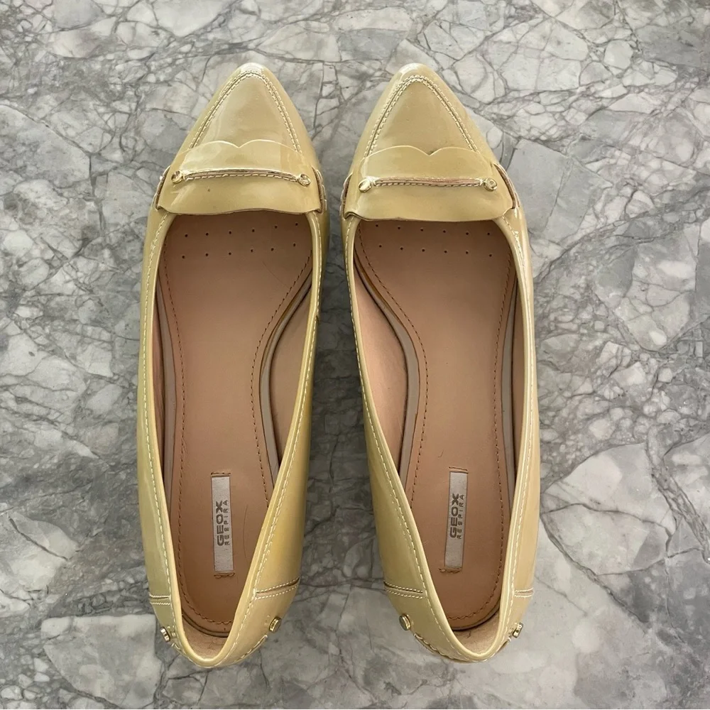 Geox Respira tan pointed flats - Picture 3 of 6